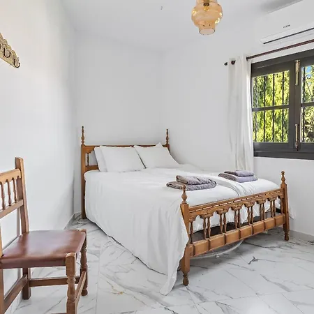 Exclusive Villa, Wonderful Garden, Private Heated Pool Villa La Herradura (Granada)