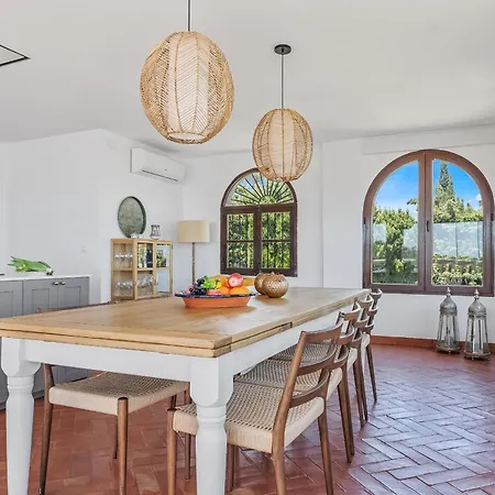 Exclusive Villa, Wonderful Garden, Private Heated Pool Villa La Herradura (Granada)