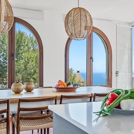Exclusive Villa, Wonderful Garden, Private Heated Pool * La Herradura (Granada)